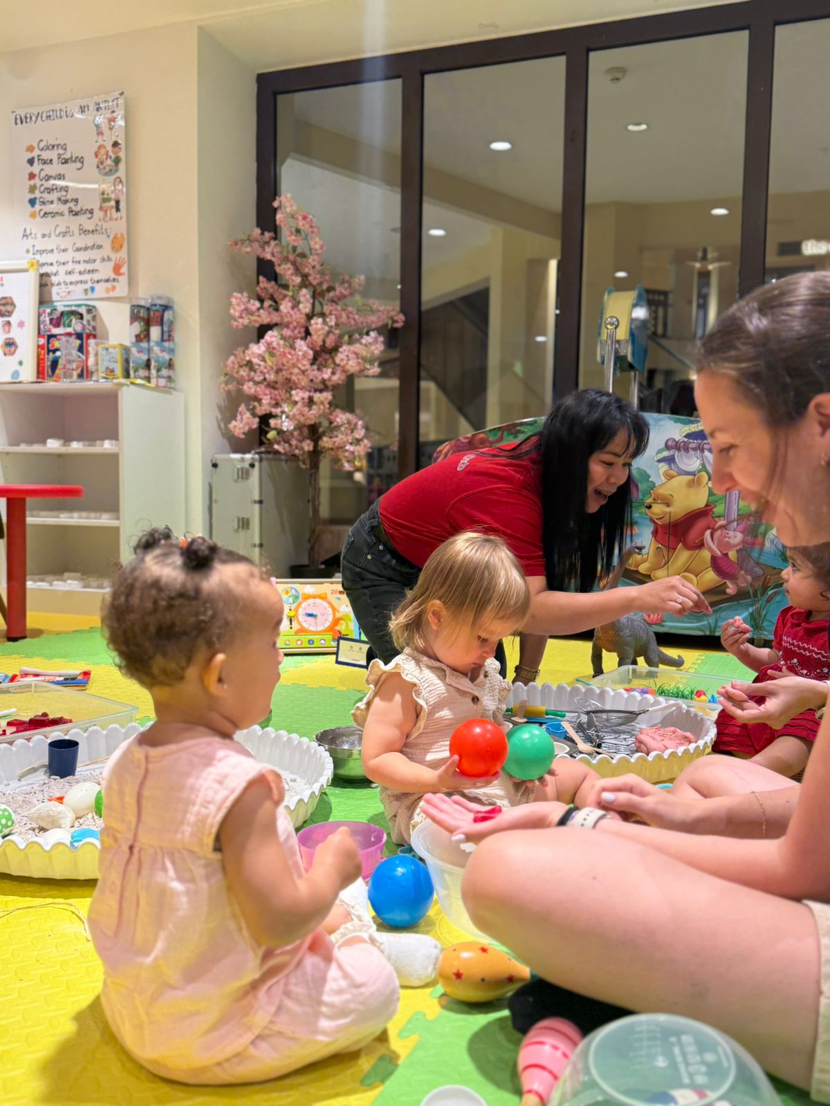 Messy play workshops for kids in Dubai