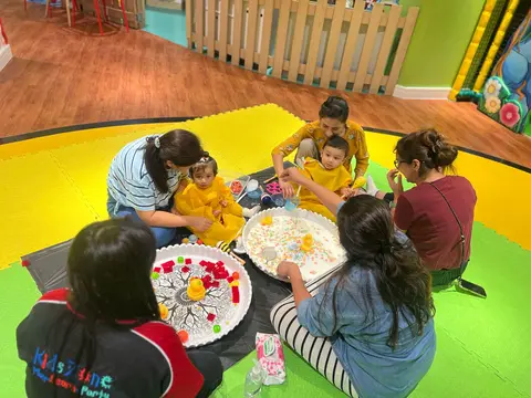 Creative play workshop Dubai 12