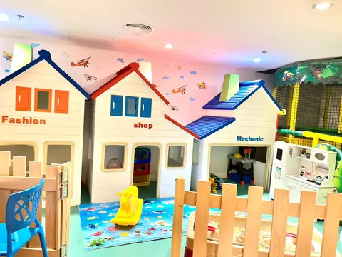 Indoor play zone for kids Dubai 3